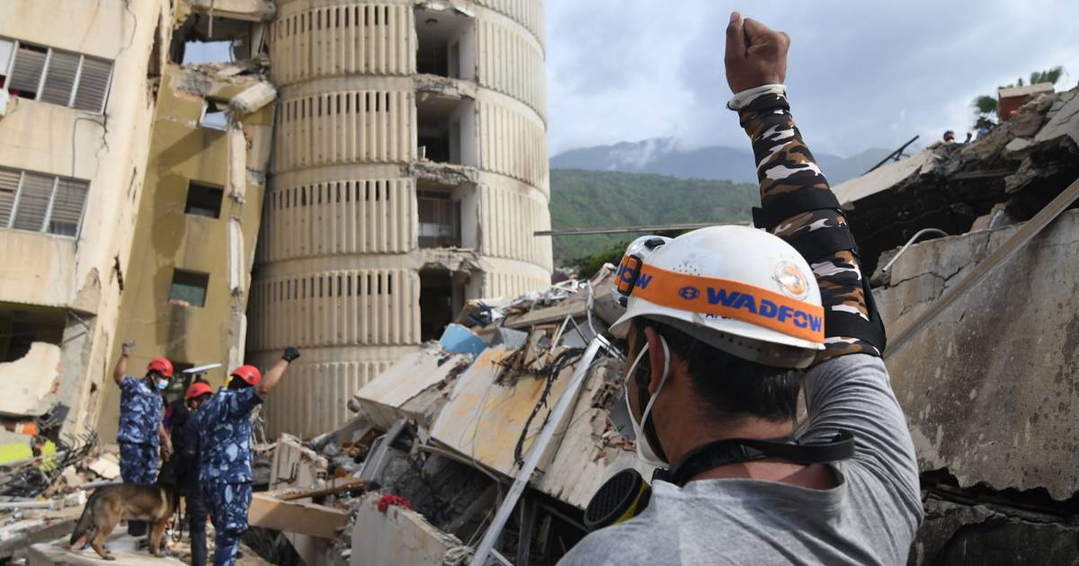Aumenta a 3.685 la cifra de muertos por los terremotos en Venezuela | El Dia