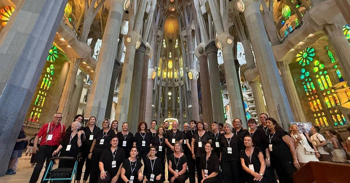 La felicidad del grupo coral de La Plata que completó una gira en Barcelona | El Dia