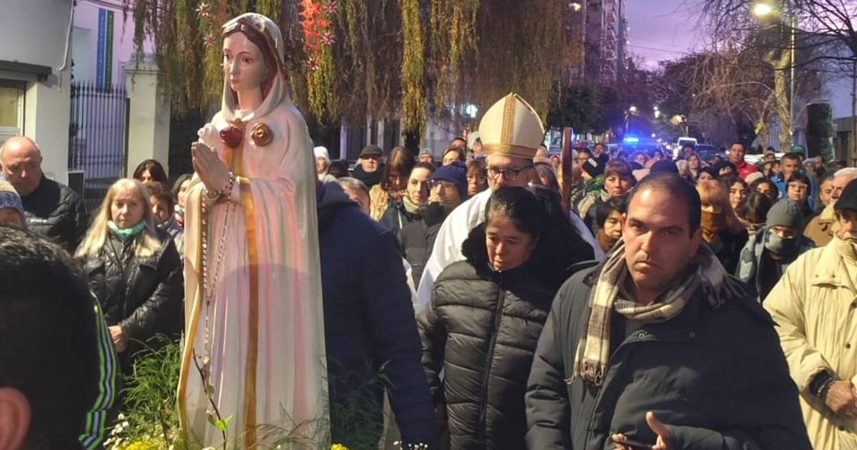 Fotos | Una multitud de fieles celebró la fiesta de la Virgen Rosa Mística en La Plata | El Dia
