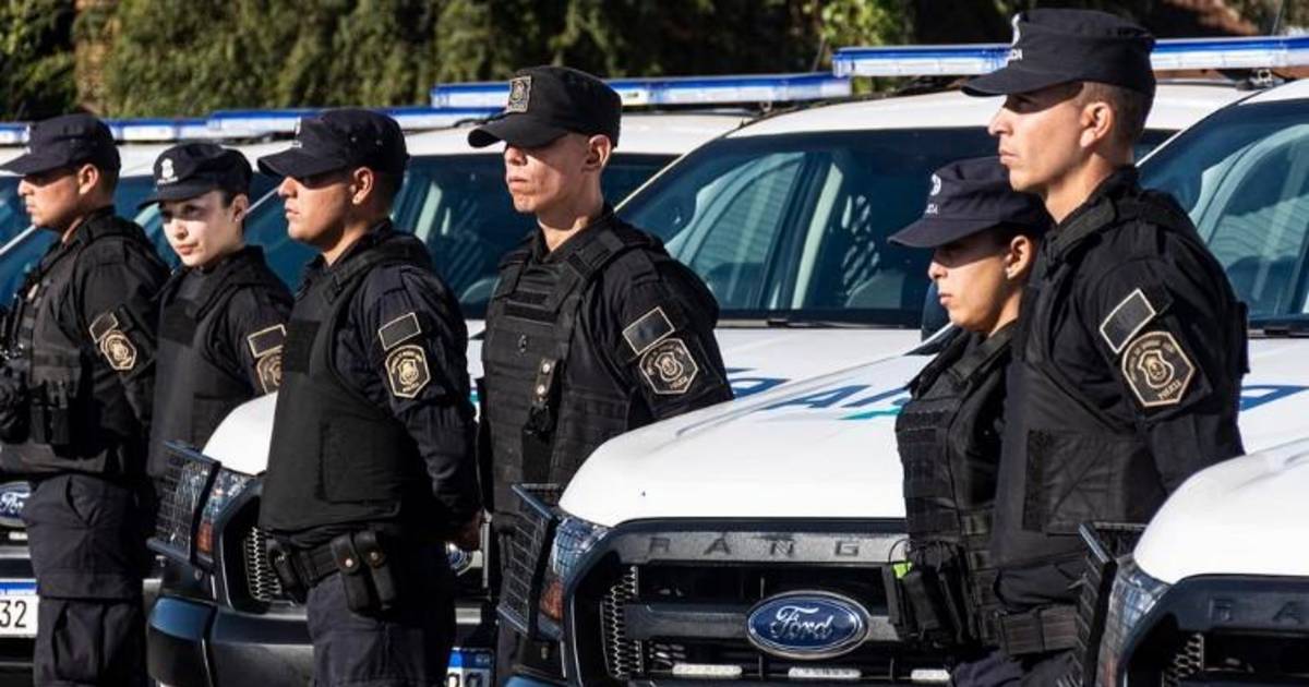 Cuánto cobrará la Policía con el nuevo aumento salarial | El Dia