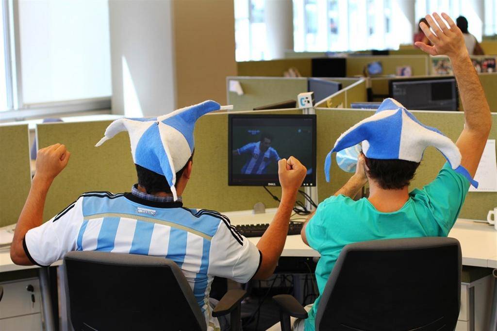Impacto del Mundial en el trabajo: ¿Mejora la productividad y el clima laboral en Argentina?