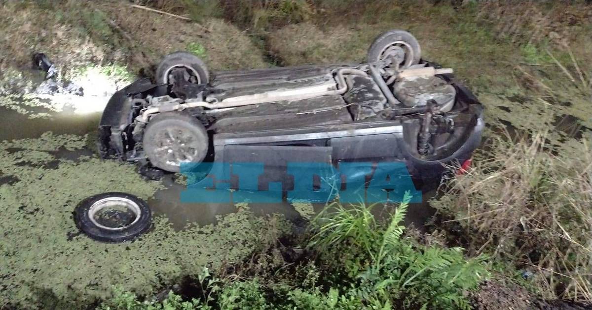 Volcó con su auto en Camino Rivadavia y fue trasladado al Hospital Cestino | El Dia