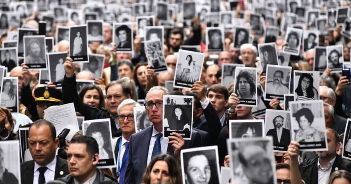 A 32 años del atentado, la AMIA recuerda a sus víctimas con la presencia de Milei | El Dia