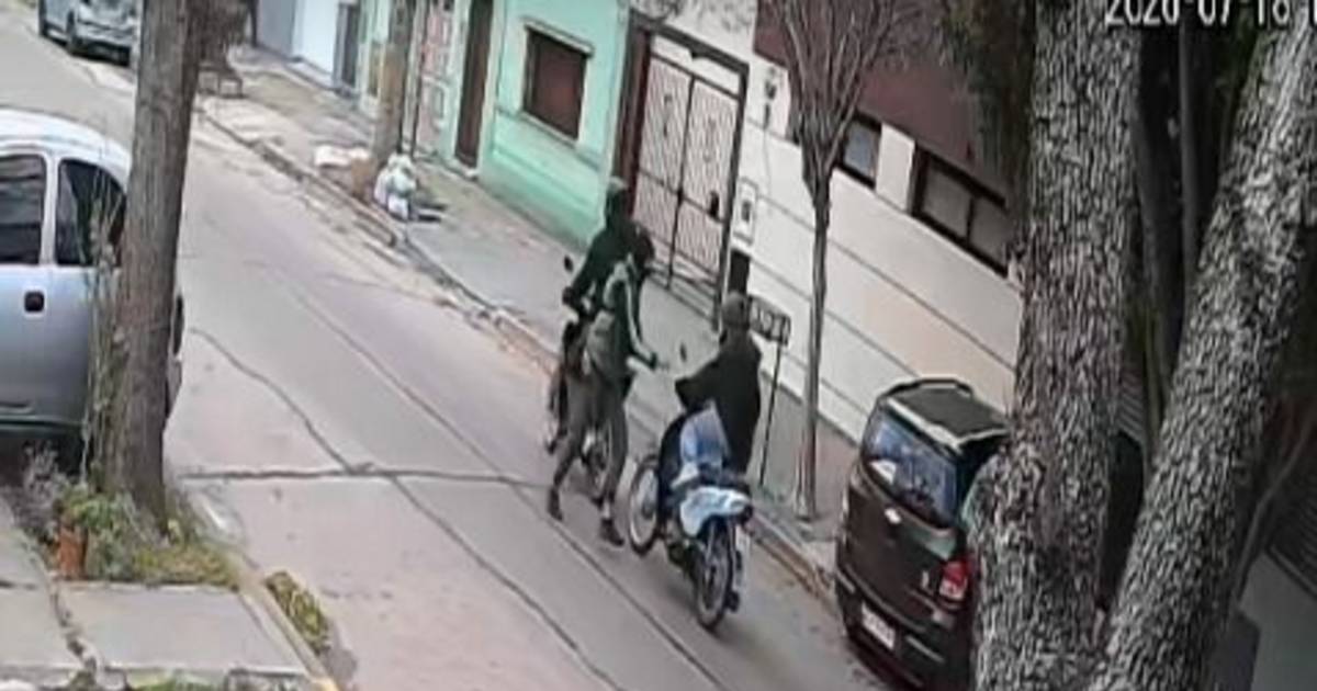VIDEO. La Plata: ataque de motochorros a plena luz del día | El Dia