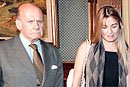 Dos platenses buscan apoyo para recuperar a sus hijos en la fundación de Arias Uriburu