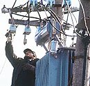 Investigan si existen tóxicos en los transformadores de luz
