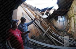 Se derrumbó el techo de la parroquia San Francisco
