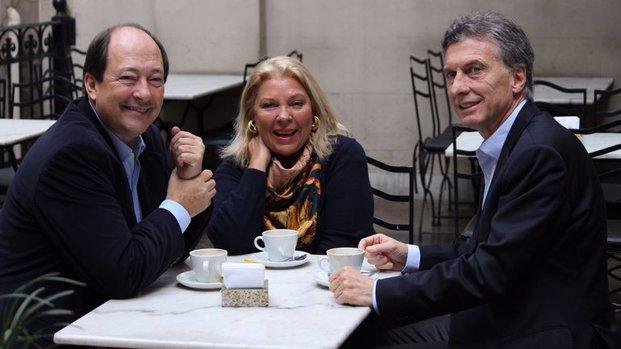 Sanz, Macri y Carrió se tomaron un café a una semana de las PASO