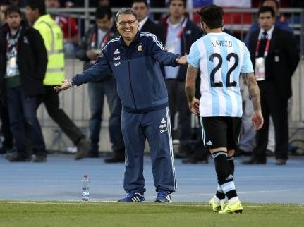 Martino: "Si fuese Messi, ya hubiese dejado de jugar en la Selección"