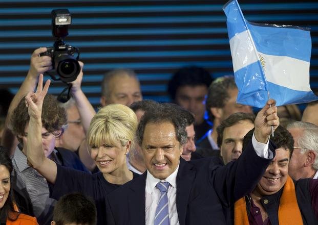 Scioli es el candidato más votado y estira a 8 puntos la diferencia