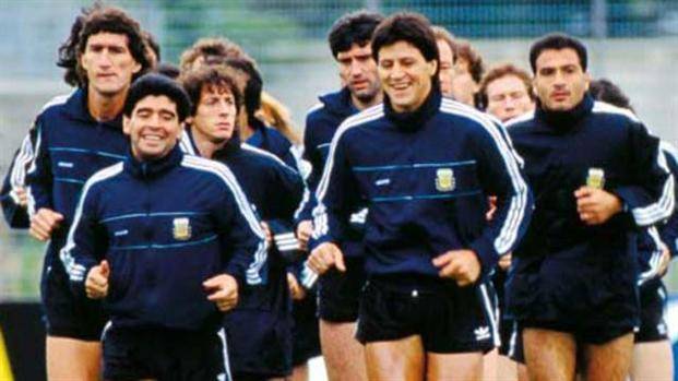 Bilardo con elogios para el nuevo DT: "Yo ya lo llevé a un Mundial; es una buena persona"