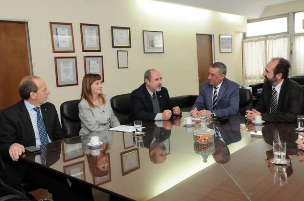 La UNLP firmó acuerdo de cooperación con IOMA