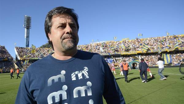 Una presencia inesperada: ¿Qué hacía Caruso Lombardi en el acto de asunción de Bauza?