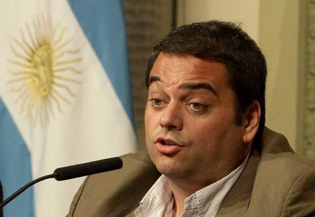 El Gobierno insiste en que no se reabrirán las paritarias