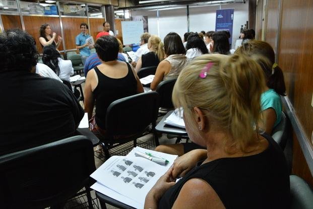 Enseñaran gratuitamente lengua de señas en San Martín