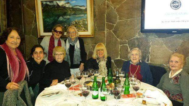 Reunión  de amigas