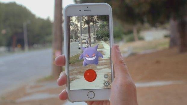 Le robaron el celular a un nene mientras 
jugaba al Pokemón Go en la calle