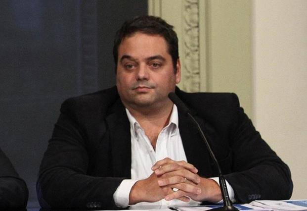 Triaca dijo que es "injusto" que los gremios hagan un paro