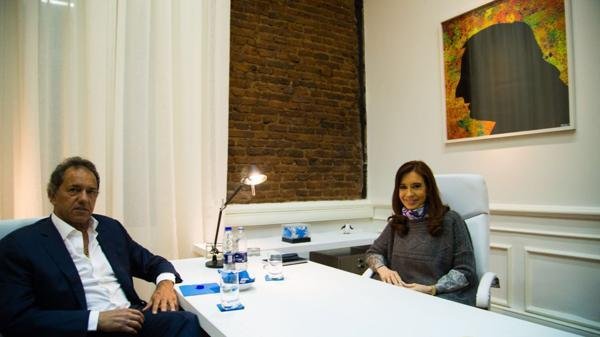 Cristina y Scioli se reunieron en el Instituto Patria
