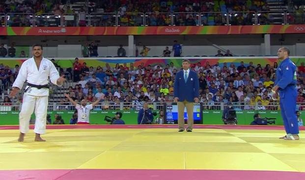 Lucenti pasó de ronda con polémica pero luego quedó eliminado