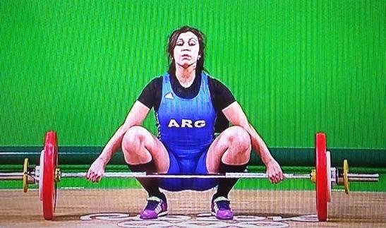 La pesista Palacios levantó 190 kilos y pidió ayuda para entrenarse mejor