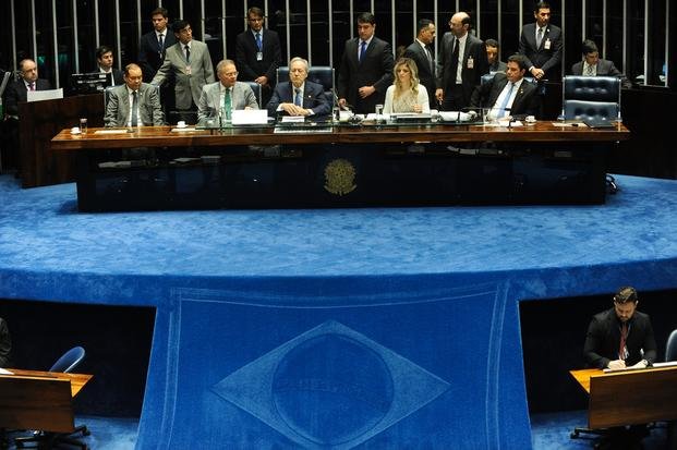 Define el Senado el proceso para la destitución de Dilma