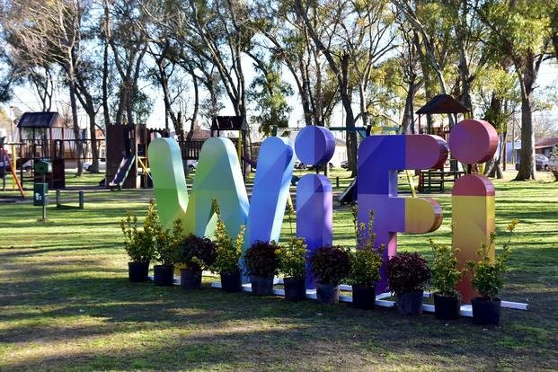 Inauguran nueva zona Wi Fi en Los Hornos