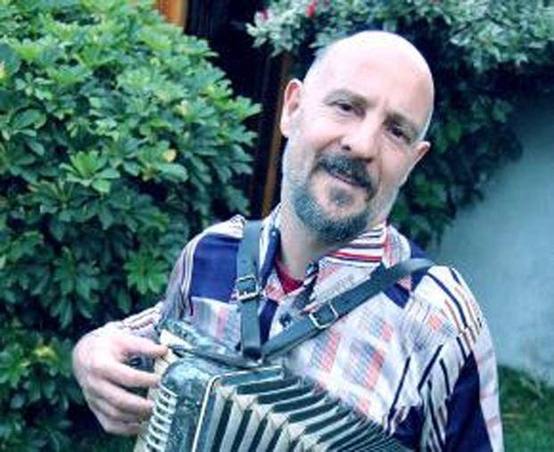 Un ex compañero de Bersuit, lo hundió
