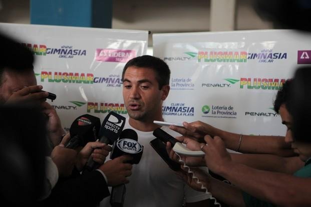 Rinaudo estará sin jugar por unos cuatro meses