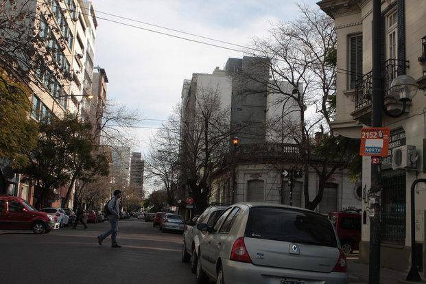 Otro escándalo que involucra  a dos policías de La Plata