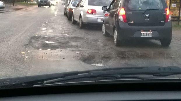 Siguen las quejas por los baches en 
Camino Belgrano