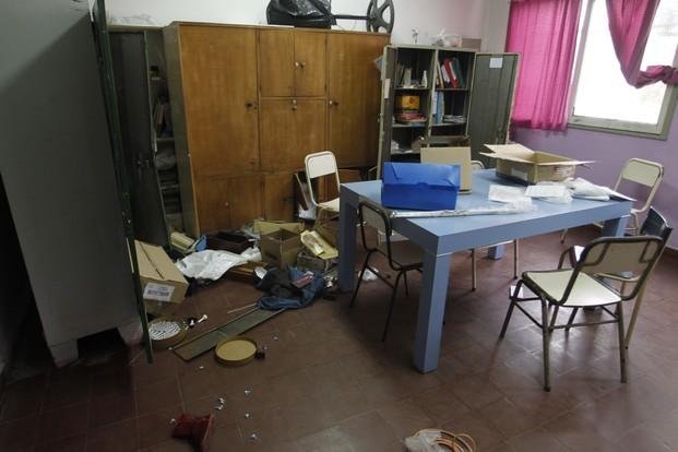 No cesan los ataques a colegio de 
Los Hornos: cuarto robo en un mes