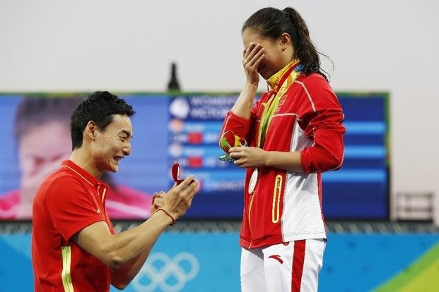 Sí quiero: Después de ganar la medalla de plata, recibió propuesta de matrimonio delante del público