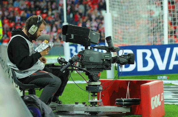 La TV quiere que el fútbol empiece el 26 y los clubes tienen la palabra: nueve ya dijeron que no