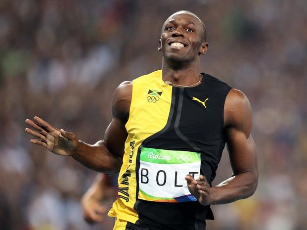 Con tiempo de sobra Bolt ahora 
ganó la preliminar en 200 metros