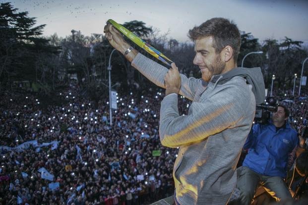 Del Potro fue recibido como un verdadero héroe en Tandil