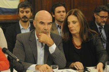 Revelan escuchas que llevaron a echar al jefe de la Aduana