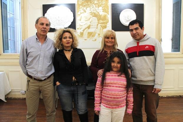 Victoria, la nena ciega que rebosa imaginación y a los 6 años ya escribe un libro