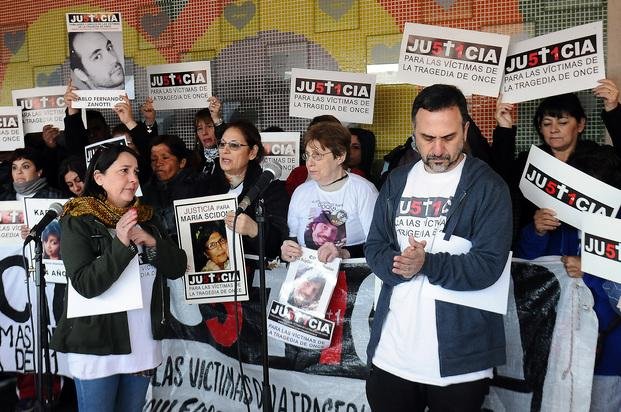 Tragedia de Once: familiares dan "un voto de confianza a las nuevas autoridades"