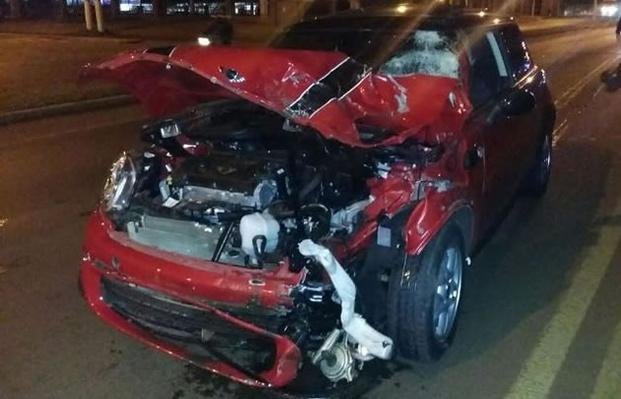 Una chica de 15 años chocó y mató a bordo
de un Mini Cooper que recibió de regalo
