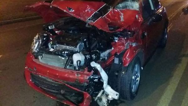 Posadas: una chica recibió un Mini Cooper por los 15, chocó y mató a un motociclista