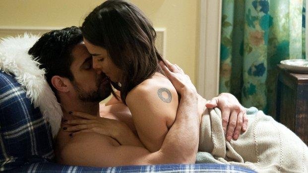 La fuerte escena de sexo entre Luciano Castro y Juanita Viale