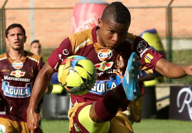 Alfaro se entusiasma con que llegue Barrios