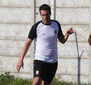 Alayes: “Es lindo poder dar una mano”