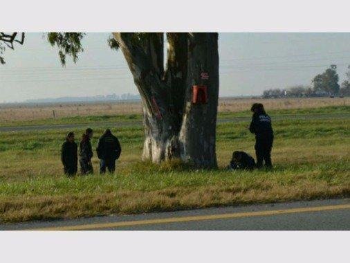Encontraron el cuerpo calcinado de una mujer dentro de una valija en Ruta 2