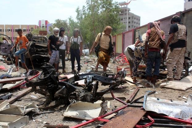 Al menos 60 muertos en Yemen por un atentado suicida del ISIS