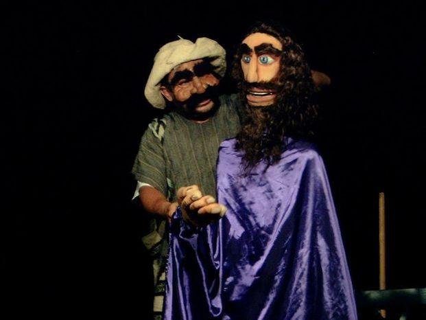 Desde Colombia, teatro con títeres para adultos