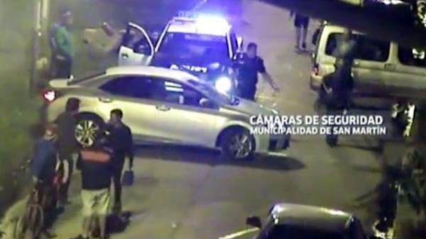 Habló la mamá del ladrón muerto: "el médico se contradice en todo"