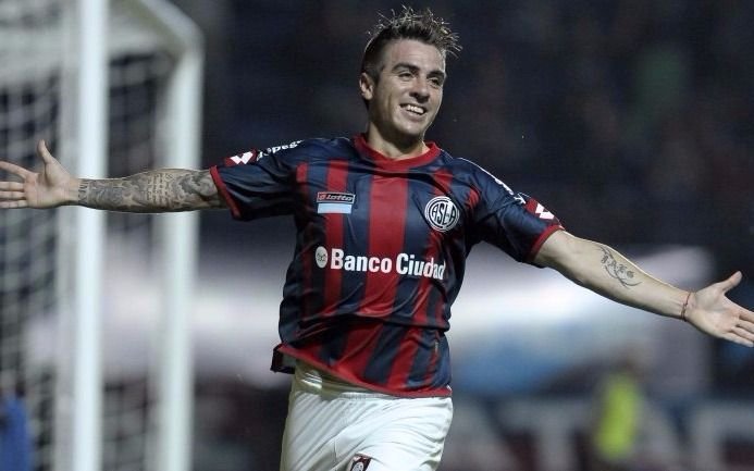 Buffarini no descartó a Boca