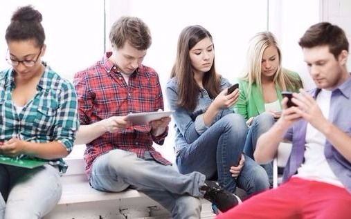 Según la ONU, más del 80% de los jóvenes de 104 países están conectados a Internet